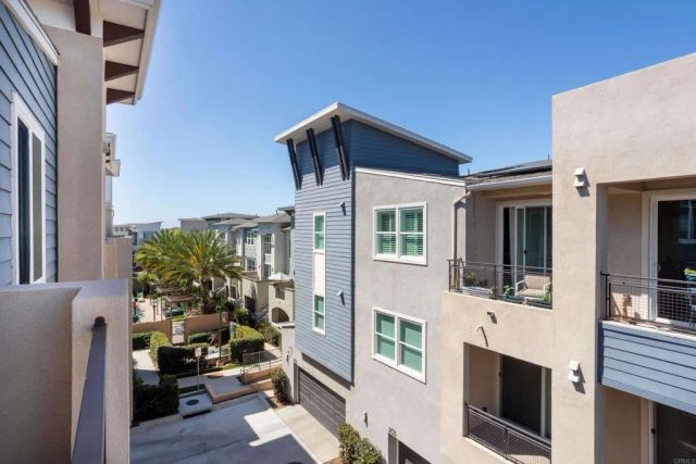 6042 Colt Place 303, Carlsbad, CA 92009