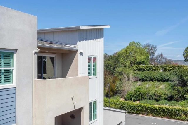 6042 Colt Place 303, Carlsbad, CA 92009