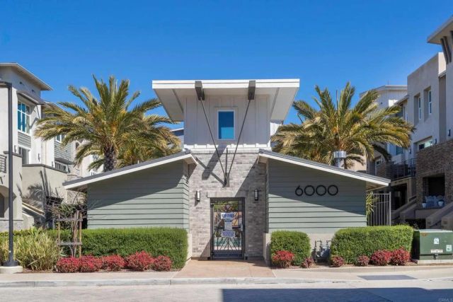 6042 Colt Place 303, Carlsbad, CA 92009