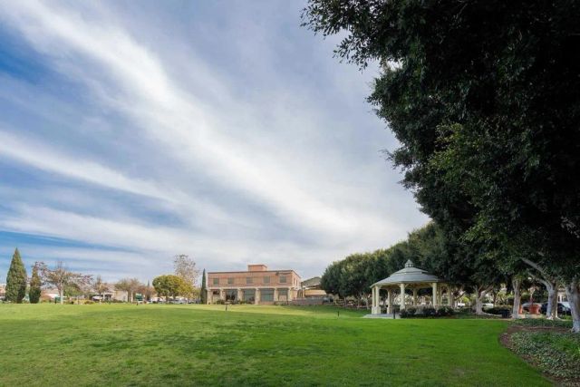 6042 Colt Place 303, Carlsbad, CA 92009