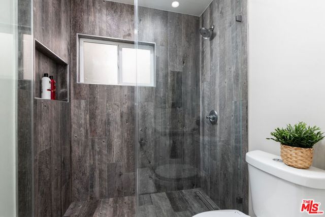 1145 Larrabee Street 6, West Hollywood, CA 90069