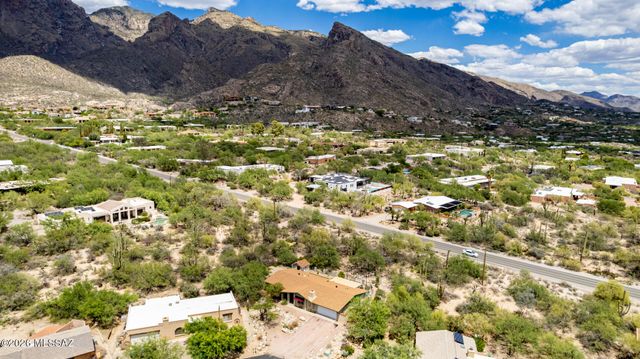 3897 E Diablo Canyon Place, Tucson, AZ 85718