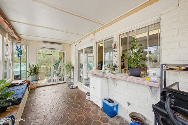 3897 E Diablo Canyon Place, Tucson, AZ 85718