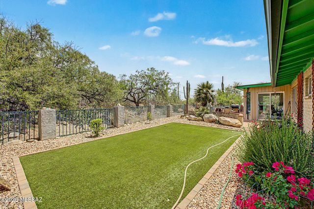 3897 E Diablo Canyon Place, Tucson, AZ 85718