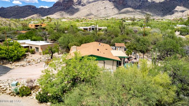 3897 E Diablo Canyon Place, Tucson, AZ 85718