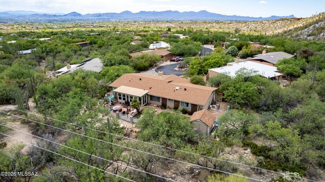 3897 E Diablo Canyon Place, Tucson, AZ 85718