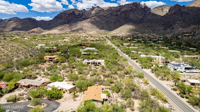 3897 E Diablo Canyon Place, Tucson, AZ 85718