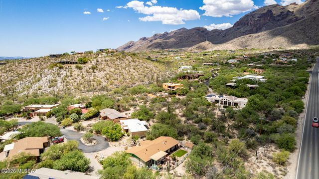3897 E Diablo Canyon Place, Tucson, AZ 85718