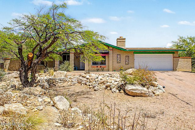 3897 E Diablo Canyon Place, Tucson, AZ 85718
