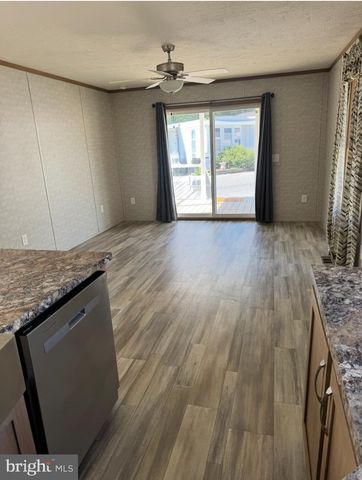 24 OLIVERS PARK DR, Annville, PA 17003