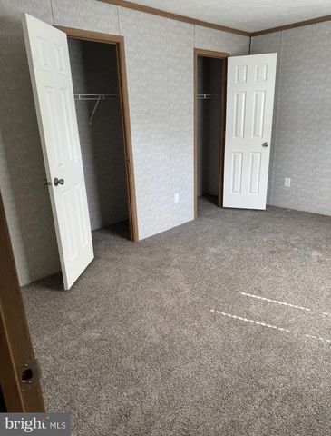 24 OLIVERS PARK DR, Annville, PA 17003