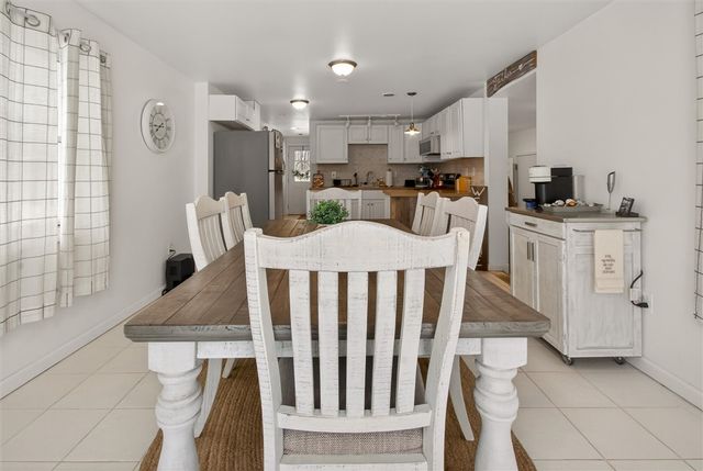 64 Clifton Street, Manchester, NY 14504