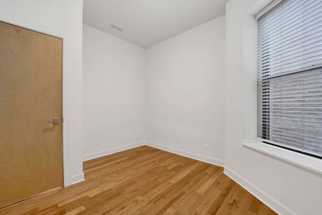 120 E 57th Street 3E, Chicago, IL 60637