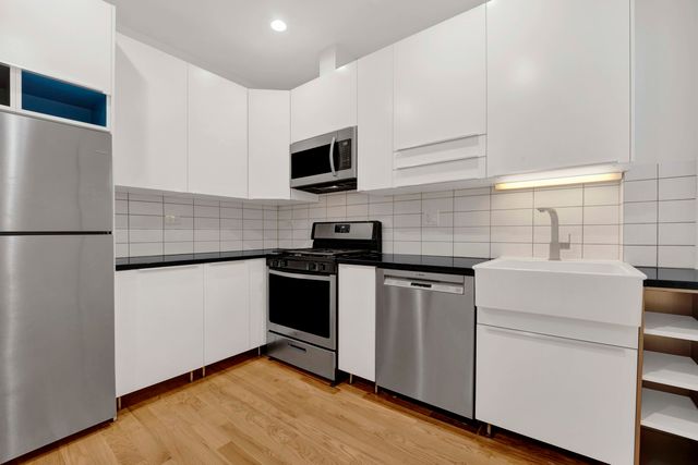 120 E 57th Street 3E, Chicago, IL 60637