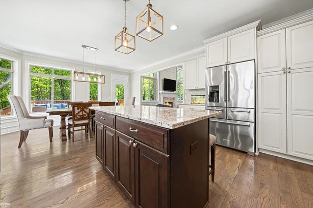 34389 Dante Drive, Chesterfield Twp, MI 48047