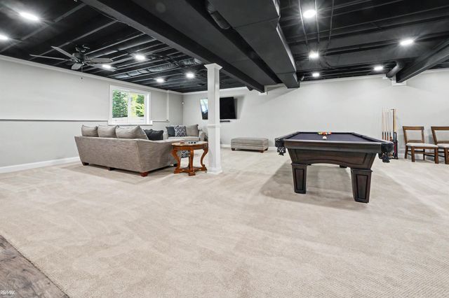 34389 Dante Drive, Chesterfield Twp, MI 48047