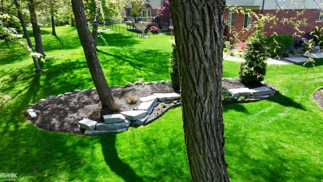 34389 Dante Drive, Chesterfield Twp, MI 48047