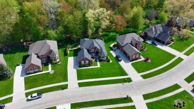 34389 Dante Drive, Chesterfield Twp, MI 48047