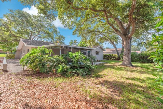 11081 143RD STREET, Largo, FL 33774