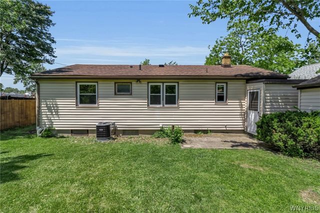 23 Heath, Tonawanda, NY 14223