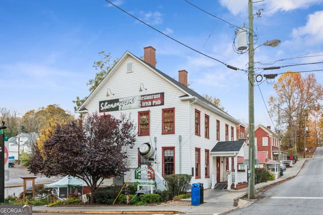 745 Captain Mcdonald Road, Dahlonega, GA 30533