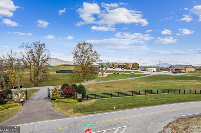 745 Captain Mcdonald Road, Dahlonega, GA 30533