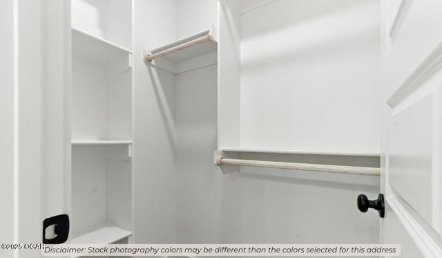 910 Silver Oaks, Carl Junction, MO 64834