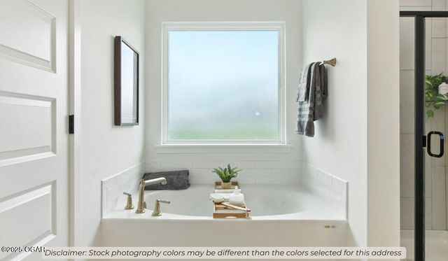 910 Silver Oaks, Carl Junction, MO 64834