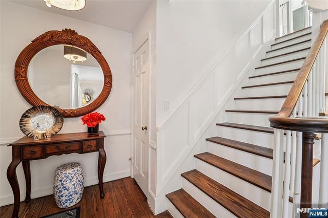 118 Lakewood Avenue, Ho-ho-kus, NJ 07423