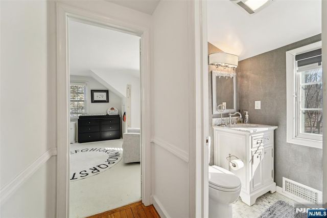 118 Lakewood Avenue, Ho-ho-kus, NJ 07423