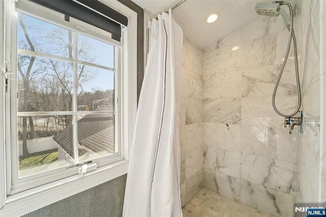 118 Lakewood Avenue, Ho-ho-kus, NJ 07423