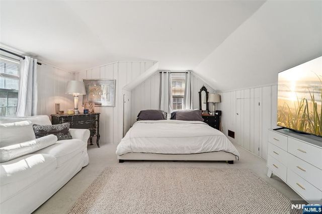 118 Lakewood Avenue, Ho-ho-kus, NJ 07423