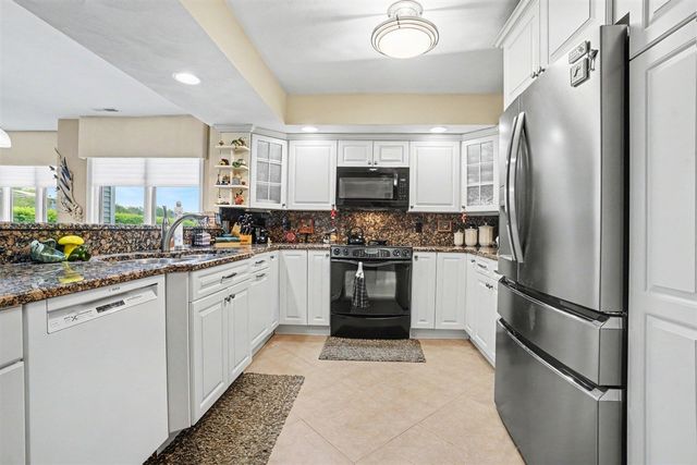 355 W Columbia Avenue 104, Battle Creek, MI 49015