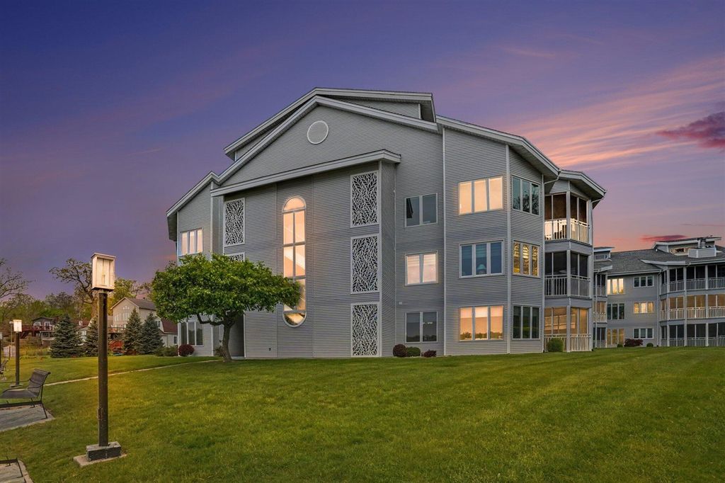 355 W Columbia Avenue 104, Battle Creek, MI 49015
