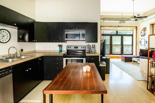 213 N Walnut Street 1 3 4, Bloomington, IN 47404
