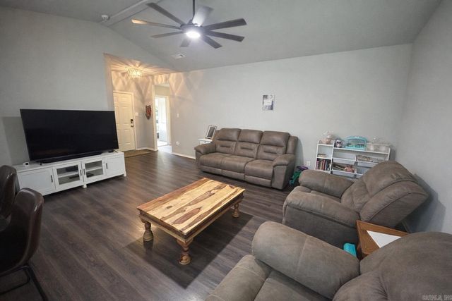 6300 Lena Drive, Alexander, AR 72002