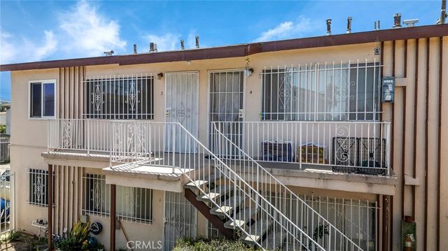 1423 Martin Luther King Jr Avenue 3, Long Beach, CA 90813