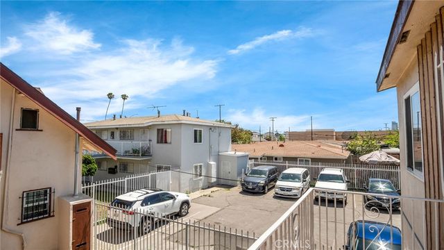 1423 Martin Luther King Jr Avenue 3, Long Beach, CA 90813