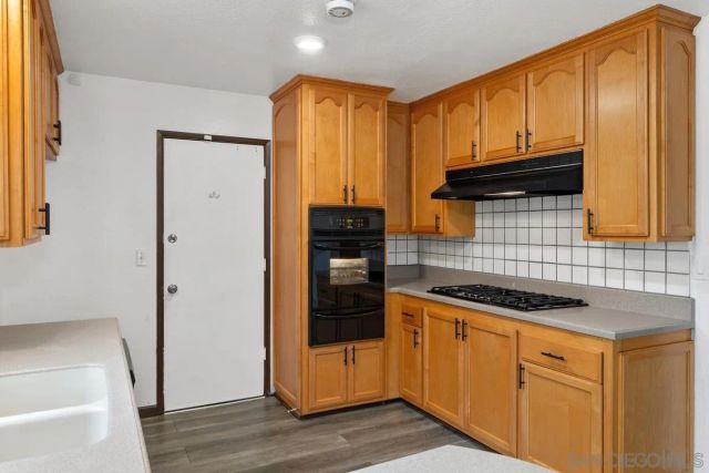 348 Sychar, 92114, CA 92114