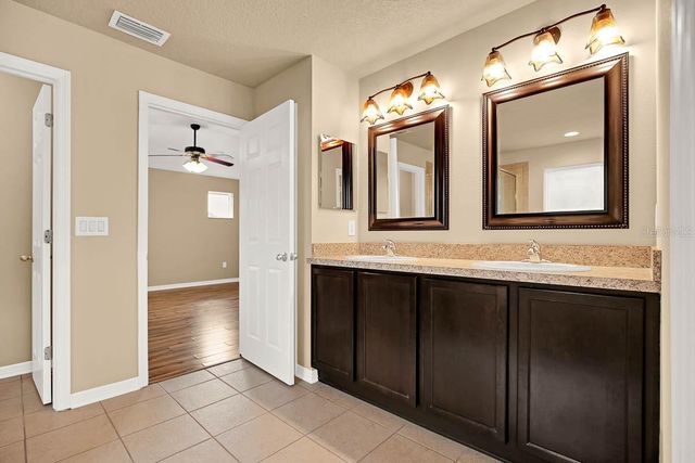 16405 EGRET CROSSING LANE, Lithia, FL 33547