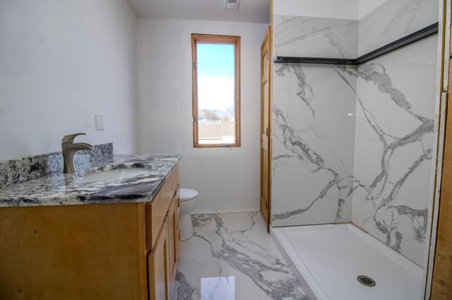 5374 S County Rd 210, Knox, IN 46534