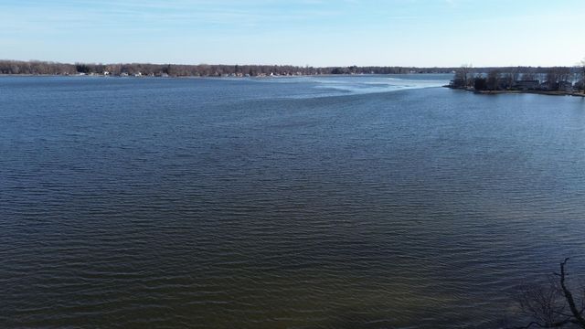 5374 S County Rd 210, Knox, IN 46534