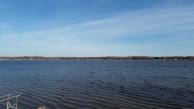 5374 S County Rd 210, Knox, IN 46534