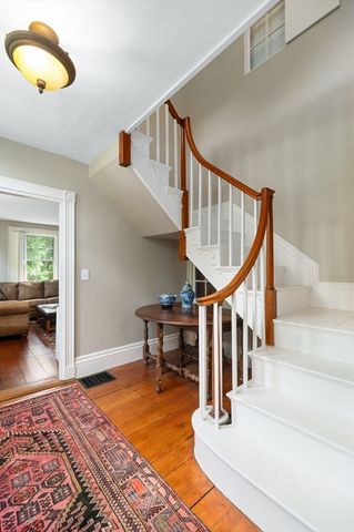 1 Main Street, Essex, MA 01929
