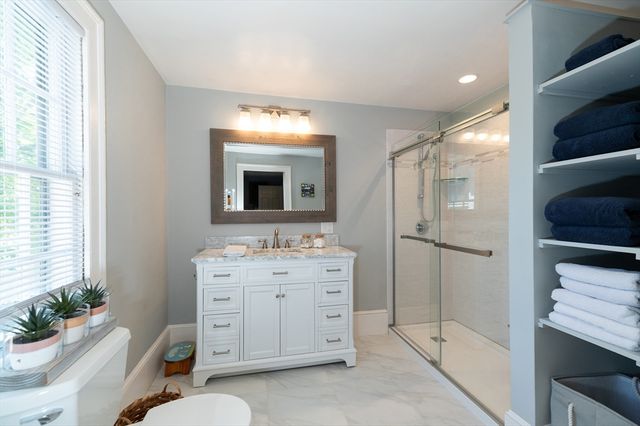1 Main Street, Essex, MA 01929