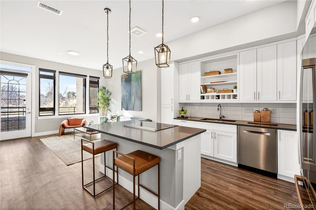 6618 E Lowry Boulevard 110, Denver, CO 80230