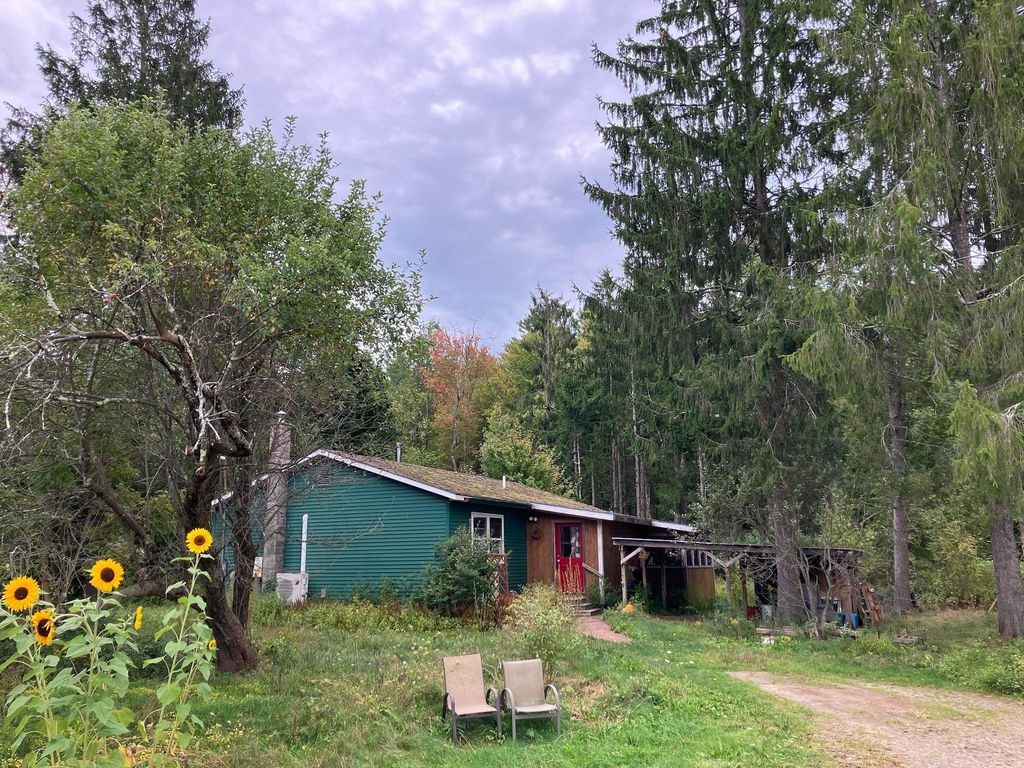 3260 Huntington Road, Richmond, VT 05477