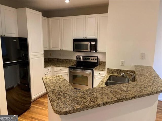 10 Perimeter Summit Boulevard NE 1404, Brookhaven, GA 30319