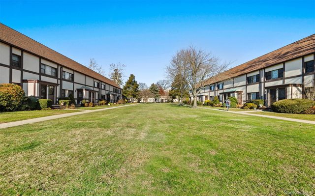 113 15th Street 1C, Garden City, NY 11530