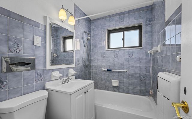 113 15th Street 1C, Garden City, NY 11530